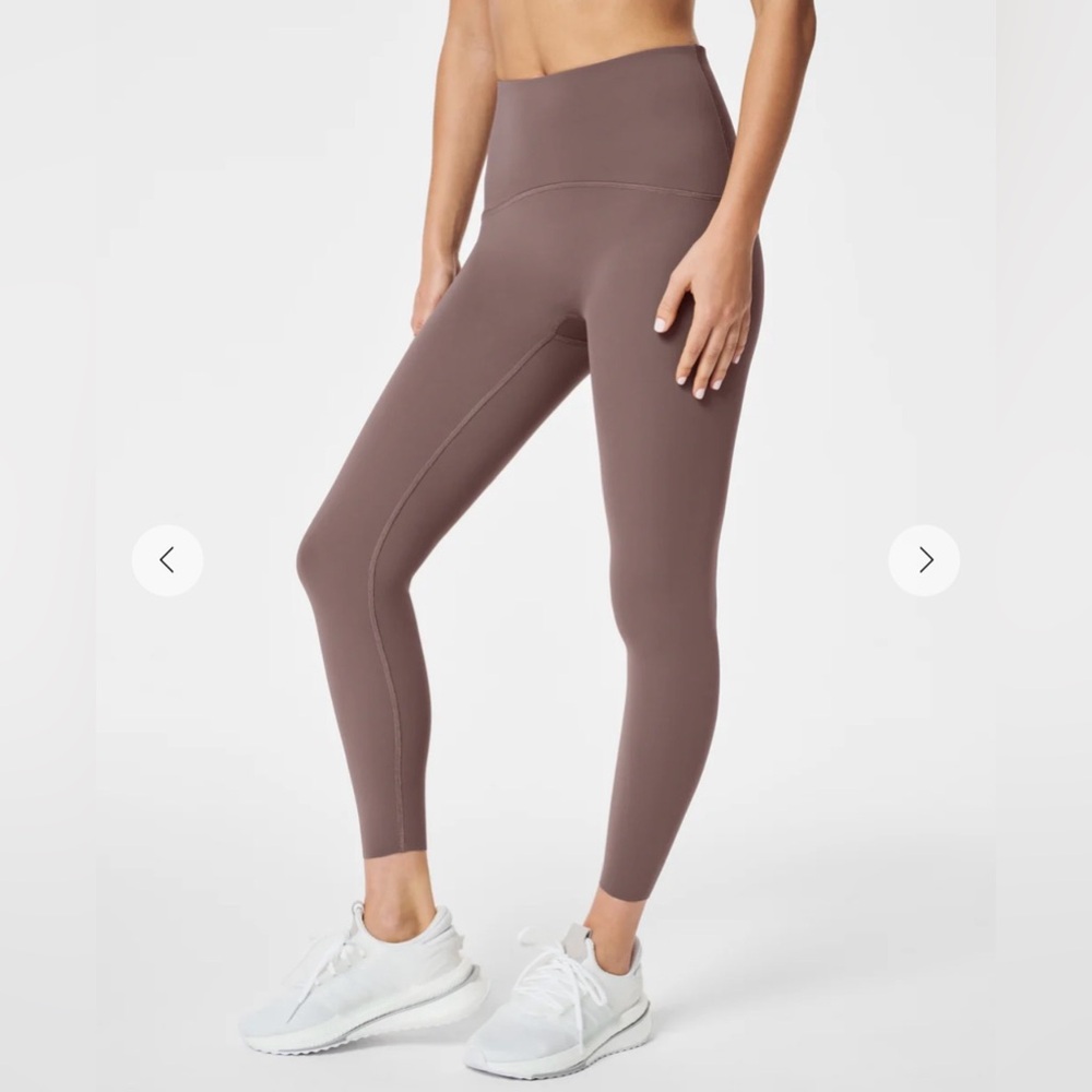NWT SPANX Booty Boost 7/8 SPANXshape Leggings